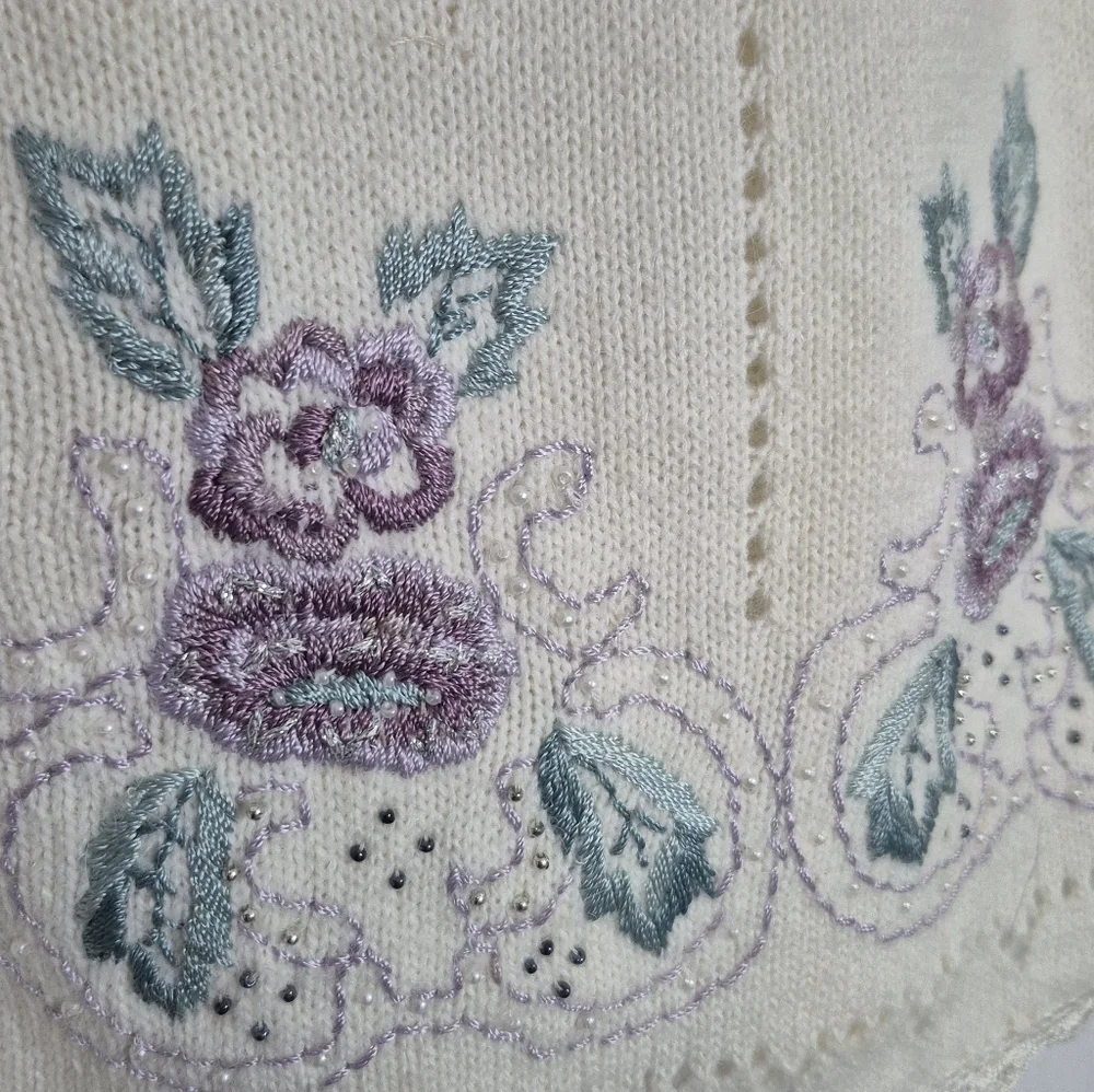 Koret Cream Embroidered Floral Knit Sweater Vest Size XL - Picture 10 of 13